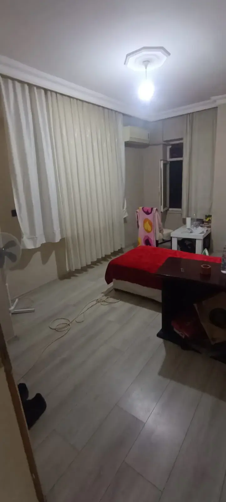 Antalya merkezde faturalar dahil şahsi oda - 1