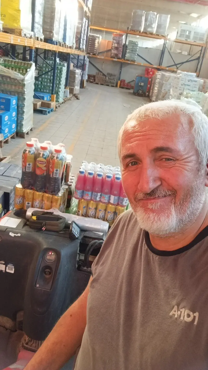 Emekli çalışan gece çalışıyor. - 1