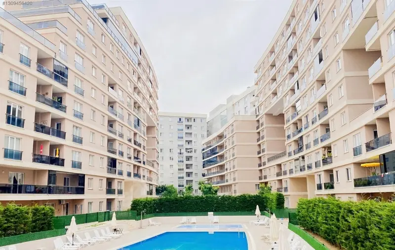 Pendik yayalar metro yanı 1+1 eşyalı - 1