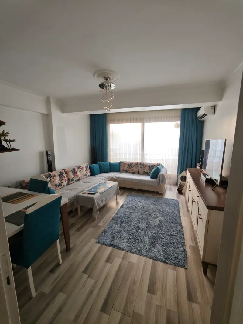 İzmir Bayrakli'daki 2+1 evime bayan ev arkadaşı ariyorum - 1