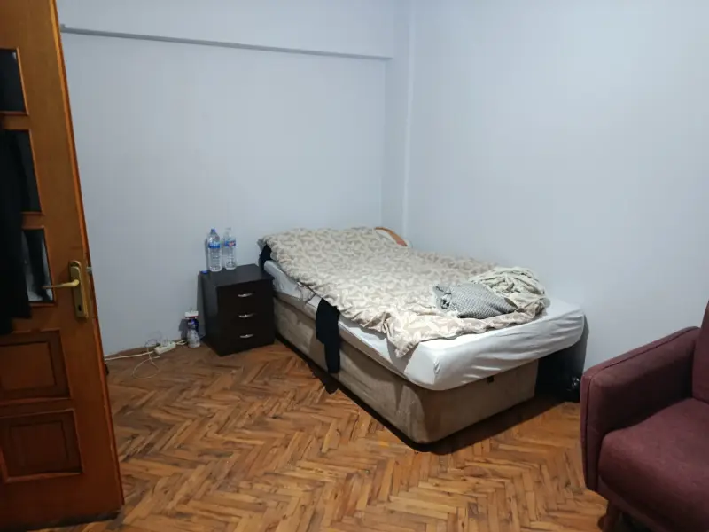 2+1 evin bir odasi boş odaniza ev arkadasi - 1