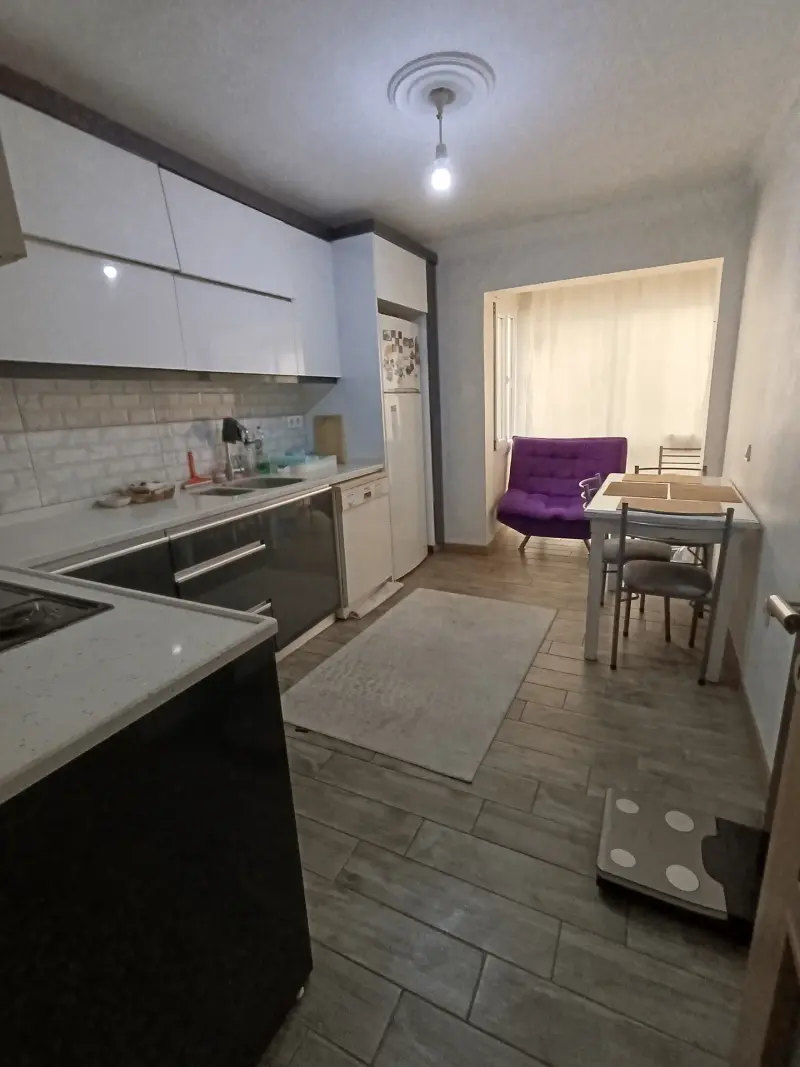İZMİR/Bornova Kadın Ev Arkadaşı Arıyorum - 1