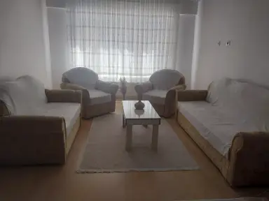 Demetevler metrosuna yürüme mesafesi 5 dk evime Kadın Ev Arkadaşı ariyorum - Yenimahalle, Ankara