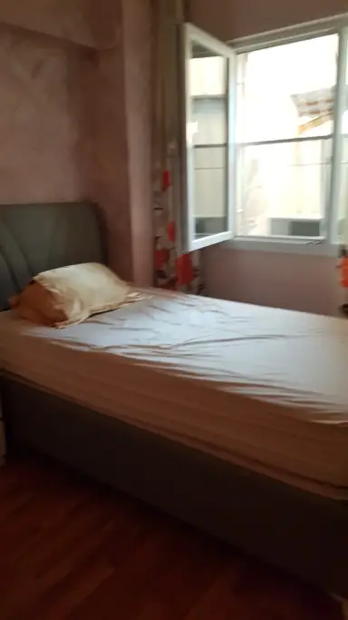 Poligon-göztepe tarafı 3+1 ev - Karabağlar, İzmir