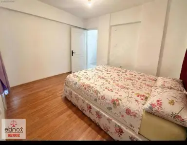 Seferihisar Düzce mahallesi çevrekent sitesi kiralık oda - Seferihisar, İzmir