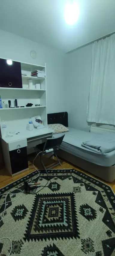 Bosna'da, yatak, dolap, çalışma masası hazır oda. - Selçuklu, Konya