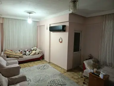 Merkezi yerde konumu süper ev arkadaşı arıyorum 3+1 daire geniş ev klimalı valizini al gel  - Kuşadası, Aydın