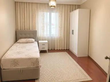 Kiralık oda - Ataşehir, Küçükbakkalköy metro istasyonu, Acıbadem üniversitesi hemen yanında - Ataşehir, İstanbul
