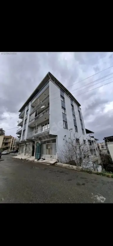 Merkezi konumda - Karabağlar, İzmir